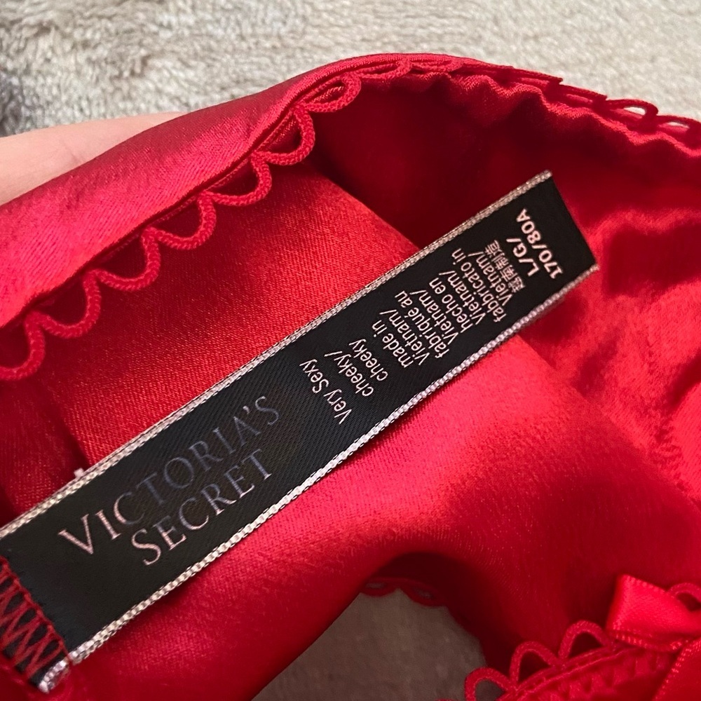 New! Victoria’s Secret Panty satin bow open back panty red 4243 - Picture 8 of 9